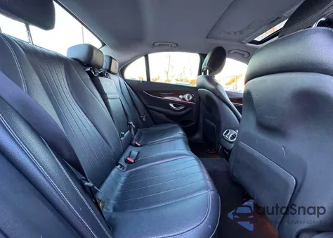 2017 Mercedes-Benz E 300 4Matic из США, поврежденный, VIN WDDZF4KB7HA141462